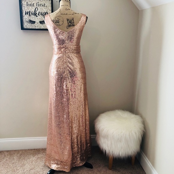 Rose gold sequins dress - Picture 4 of 8